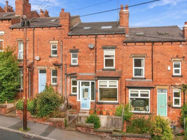 House for sale in Gledhow Park, Leeds