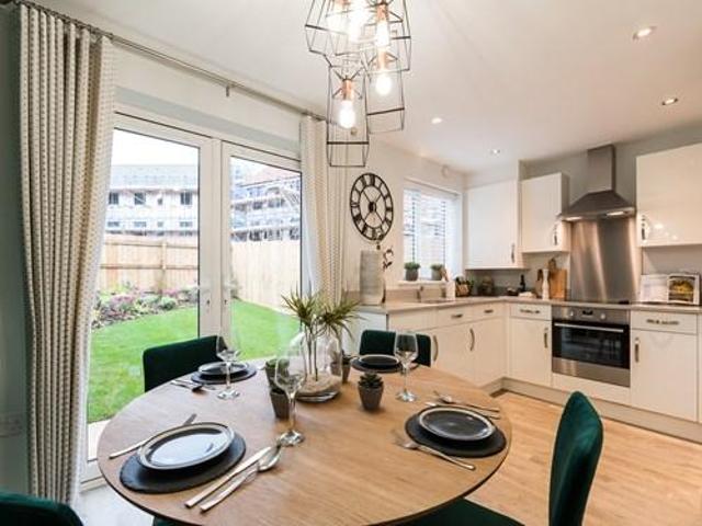 House for sale in Haywood Village, Weston-super-Mare