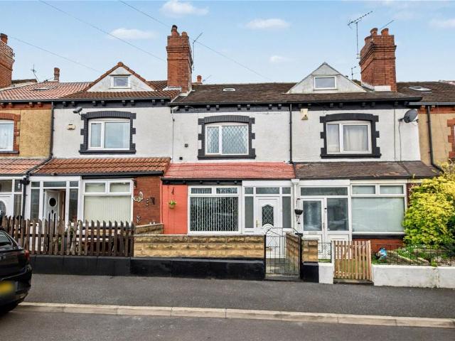 House for sale in Armley, West Yorkshire