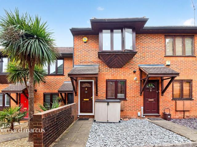 House for sale in North Finchley, Greater London