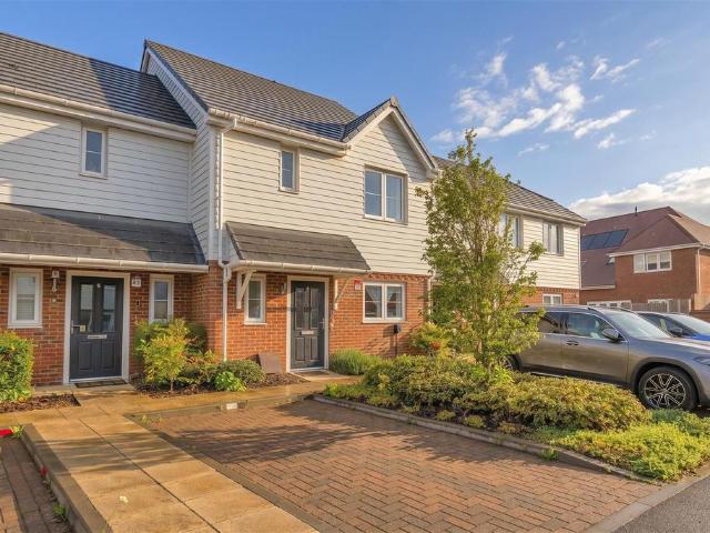 House for sale in Sandown Park, Kent