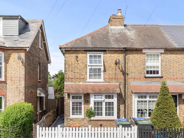 House for sale in Ivy Chimneys, Epping