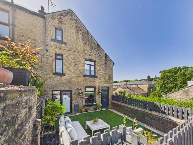 House for sale in Haworth and Stanbury, Haworth