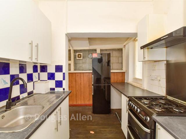 House for sale in Manor Park, Greater London