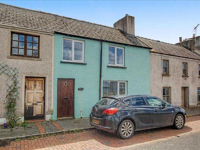 House for sale in Pembroke Dock, Wales