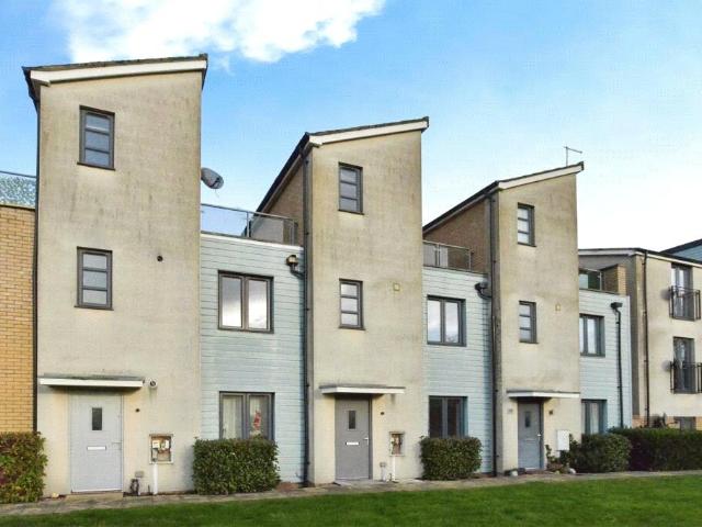 House for sale in Oakridge Park, Old Wolverton