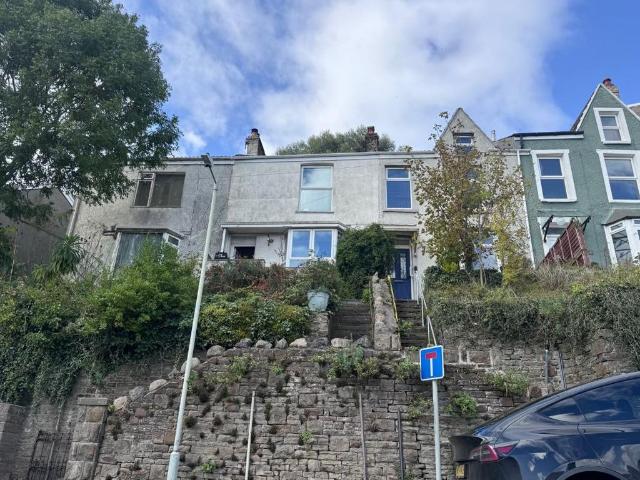 House for sale in Mount Pleasant, Swansea