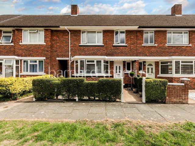 House for sale in London Borough of Merton, Mitcham