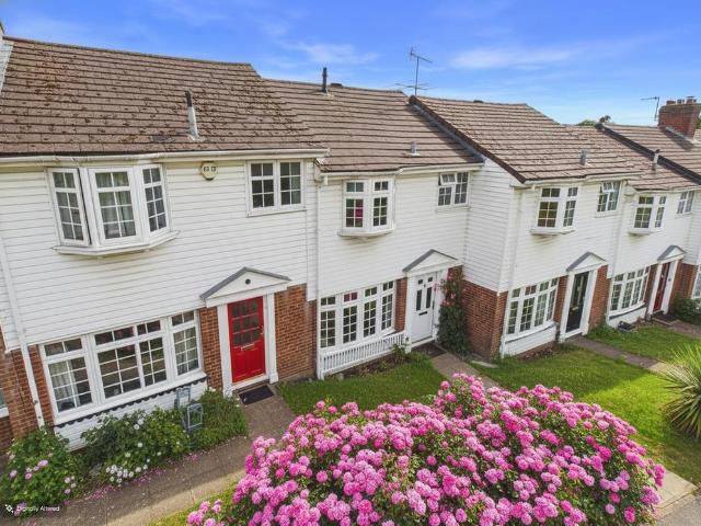 House for sale in Lunnon, Buckinghamshire