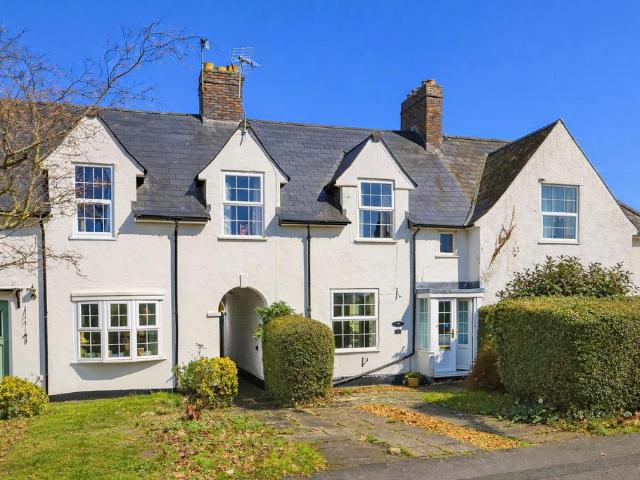 House for sale in The Knap, Barry