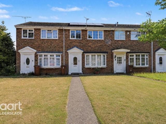 House for sale in Chatham