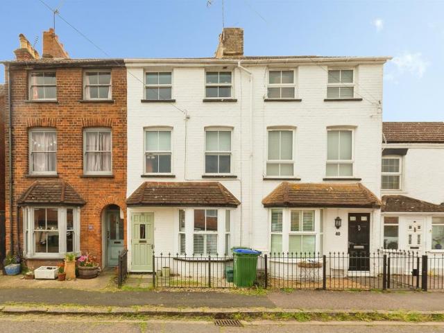 House for sale in Victoria Park, Aylesbury