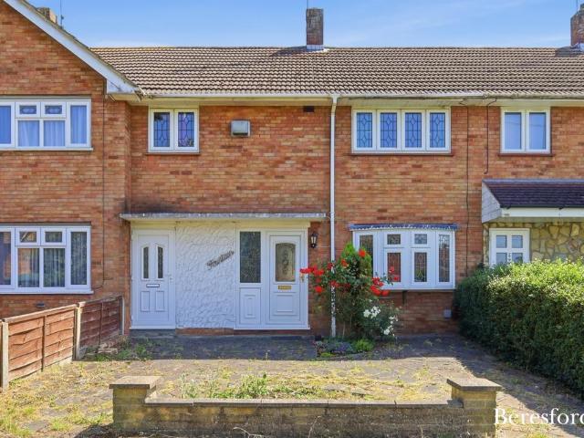 House for sale in Hutton, Navestock Side