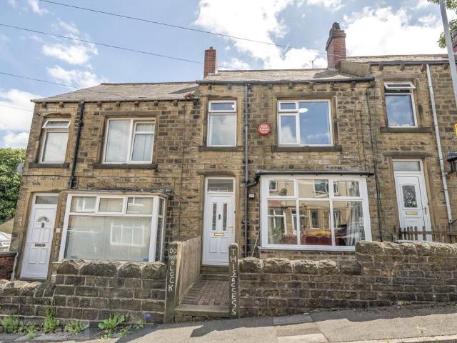 House for sale in Milnsbridge, West Yorkshire