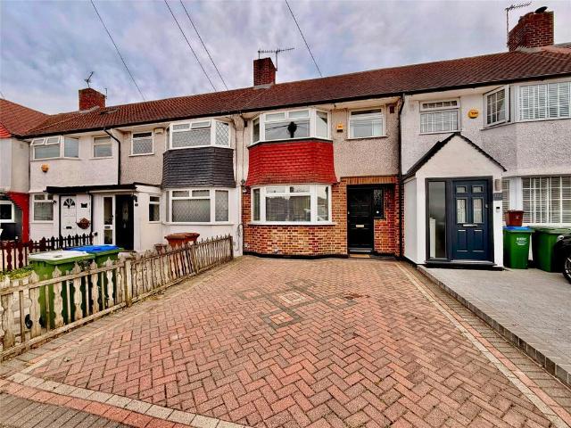 House for sale in Halfway Street, Greater London