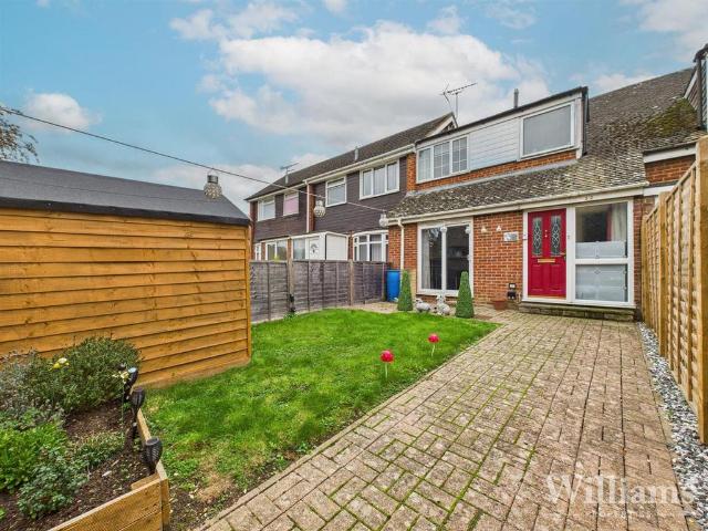 House for sale in Steeple Claydon, Buckinghamshire