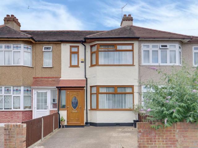 House for sale in Rainham, Greater London