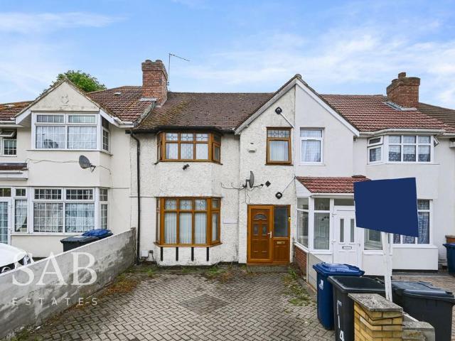 House for sale in London Borough of Ealing, Greenford