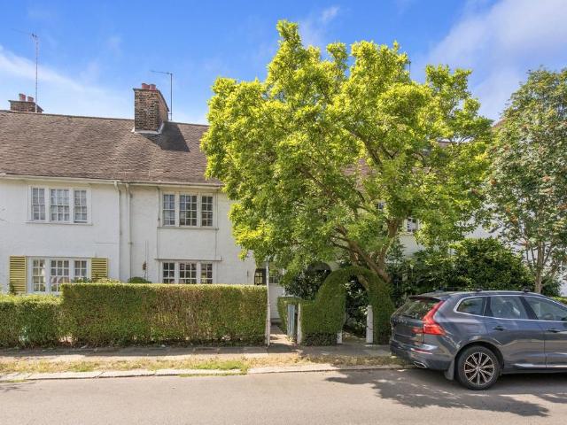 House for sale in Temple Fortune, Greater London