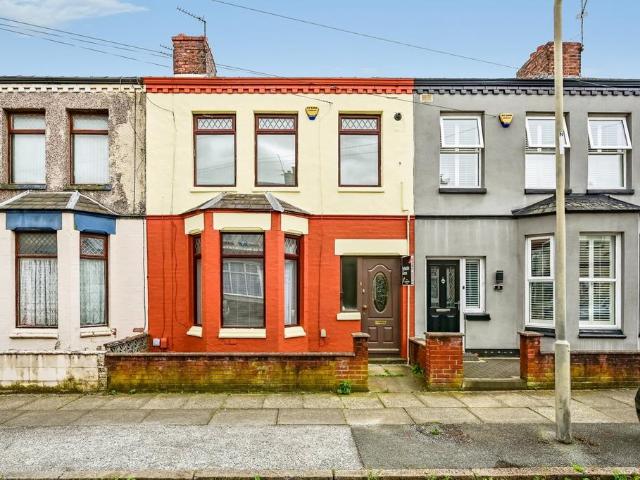 House for sale in Calderstones