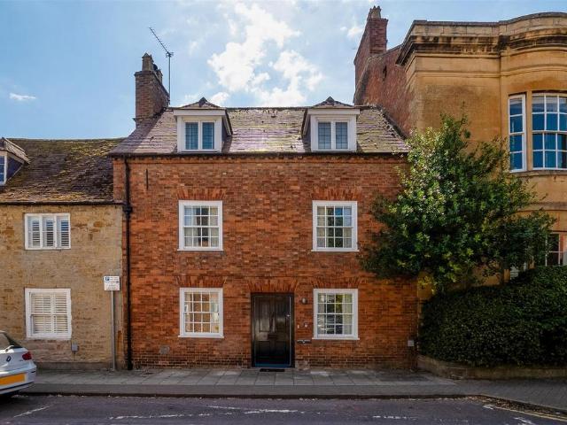 House for sale in Shipston-on-Stour, Stratford-on-Avon