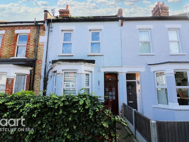 House for sale in Milton, Alton Barnes