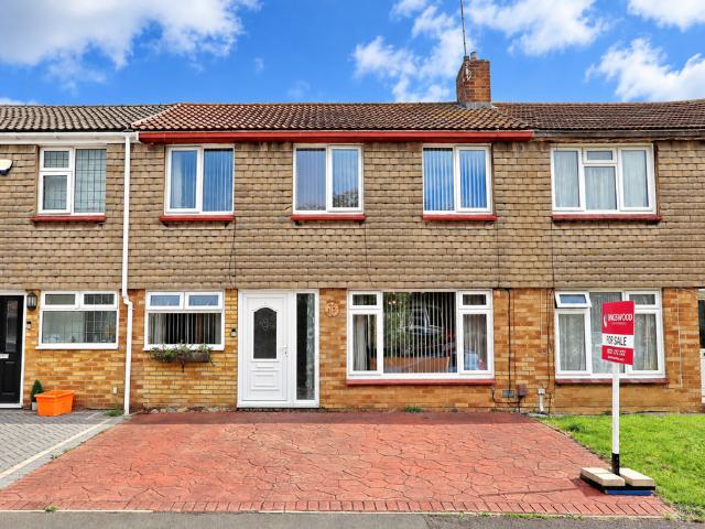House for sale in Lee Chapel, Basildon