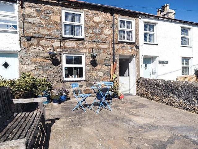 House for sale in Morfa Nefyn, Wales