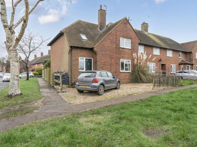 House for sale in Boxgrove, Littlecote