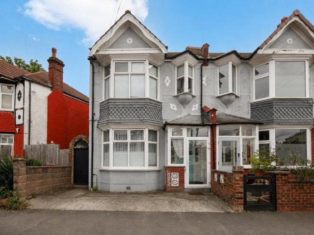 House for sale in London Borough of Croydon, Thornton Heath
