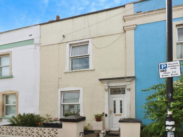 House for sale in Feckenham, City Of Bristol
