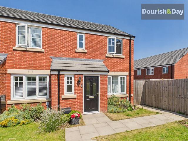 House for sale in Stone, Baswich