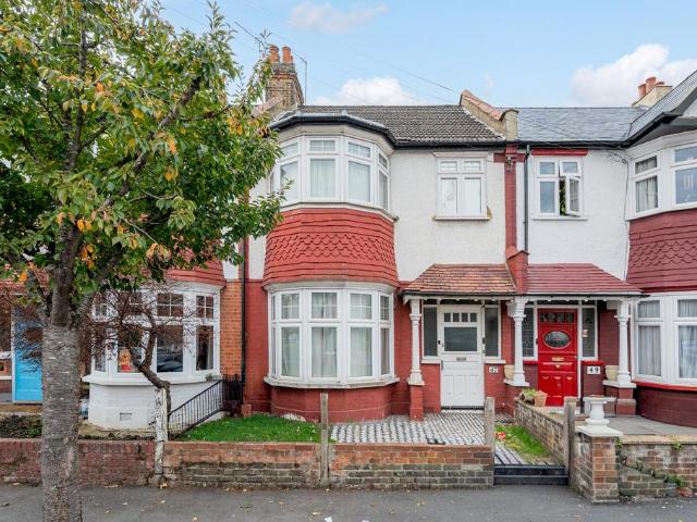 House for sale in London Borough of Croydon, Greater London