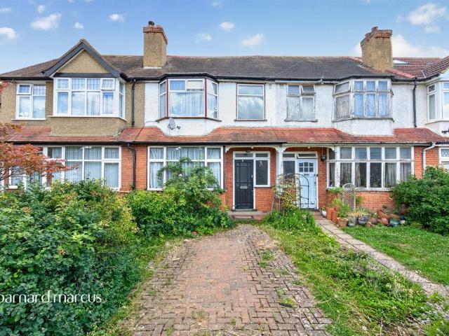House for sale in Worcester Park, Greater London