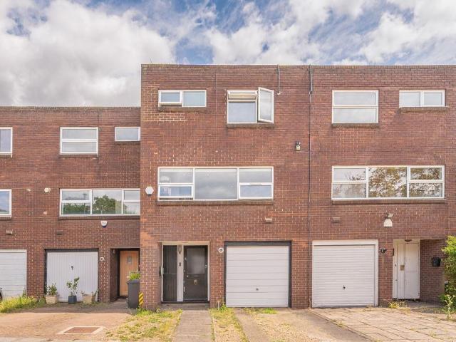 House for sale in Hendon, Greater London