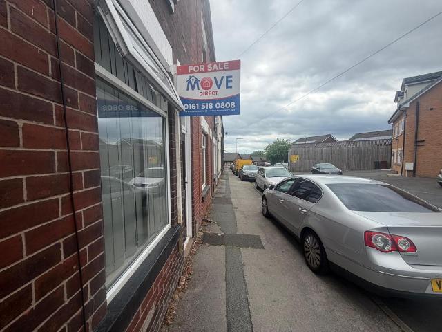 House for sale in Lee Bank, Greater Manchester