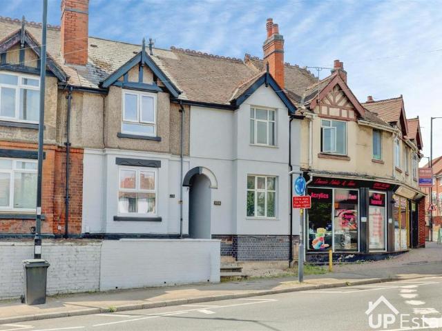 House for sale in Camp Hill, Warwickshire