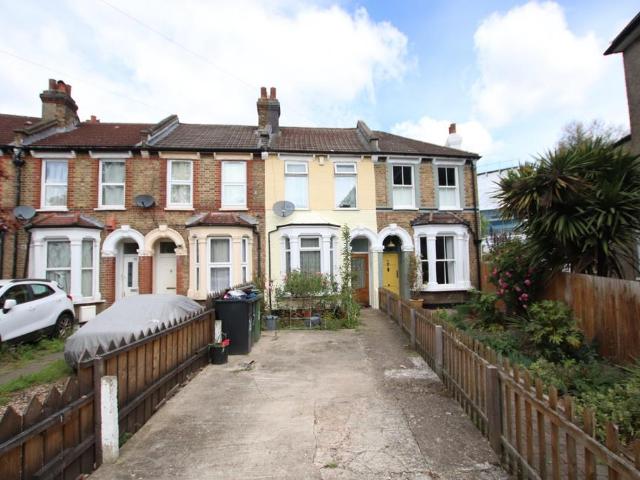 House for sale in London Borough of Lewisham, Greater London