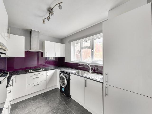 House for sale in Watford Rural, Batchworth