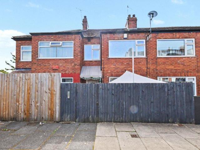 House for sale in Armley, West Yorkshire
