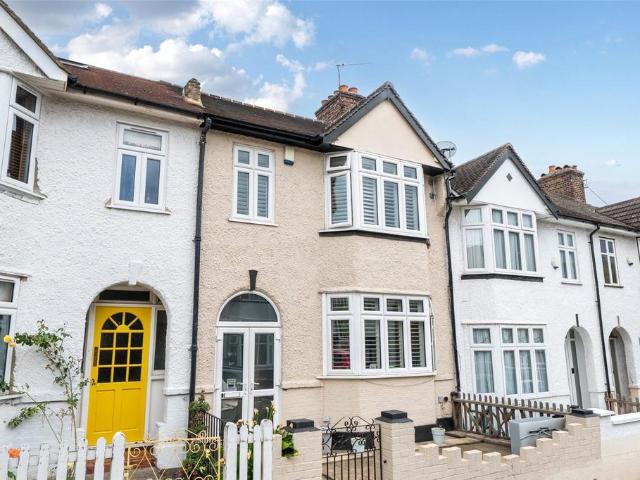 House for sale in London Borough of Lewisham, New Cross