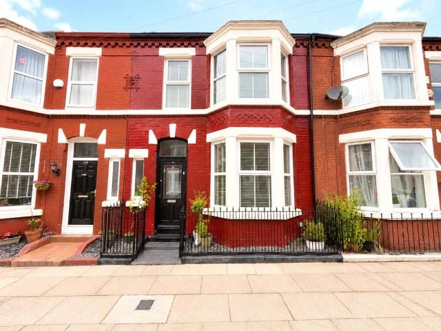 House for sale in Calderstones