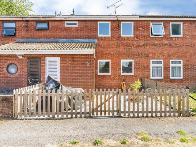 House for sale in Walton Court, Aylesbury
