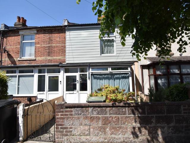 House for sale in Middlecroft, Hampshire