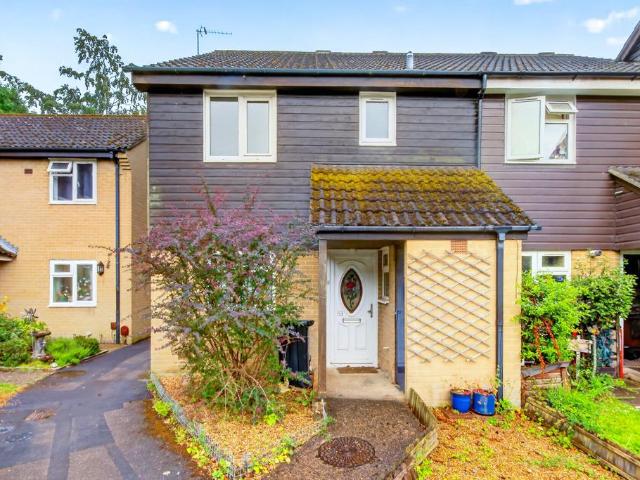 House for sale in Finchampstead