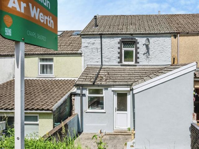 House for sale in Sirhowy, Wales