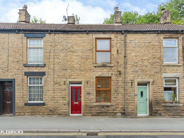 House for sale in Whitfield, Charlesworth