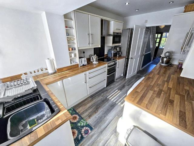 House for sale in Woodside, Greenside