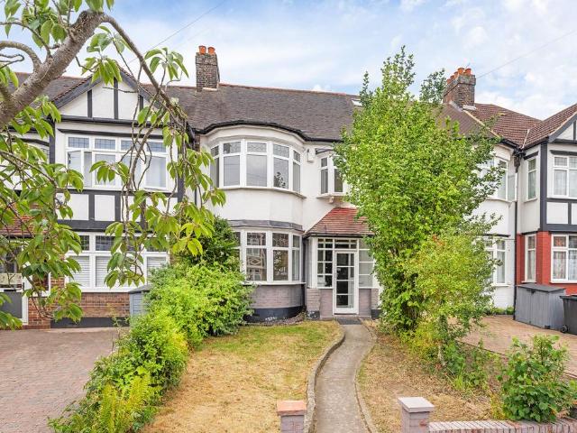 House for sale in West Wickham, Greater London