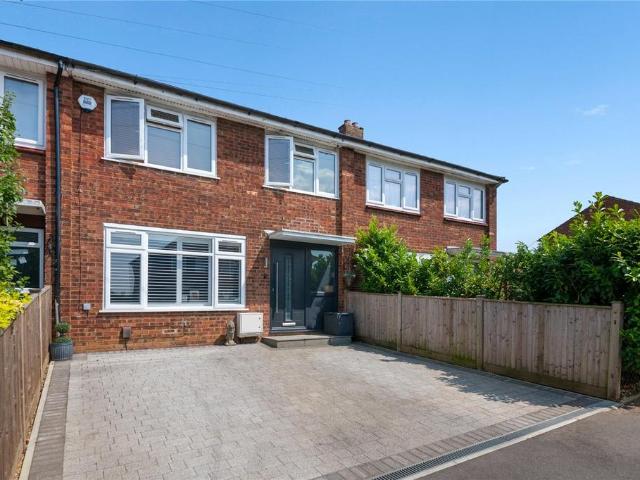 House for sale in Greater London